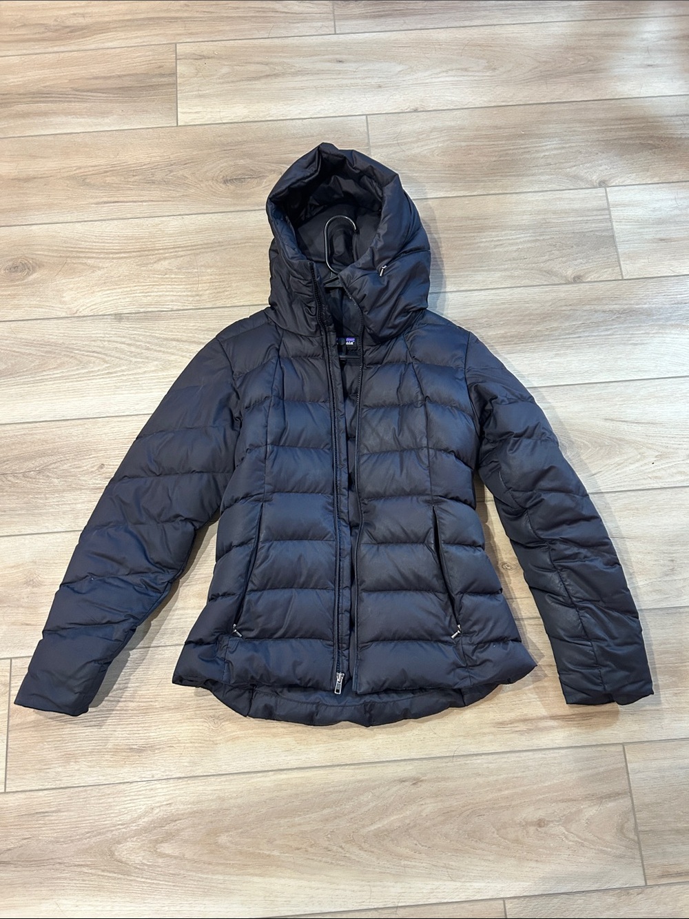 Patagonia black down jacket size women’s small